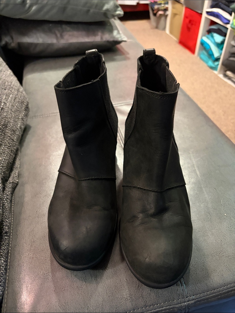 Sorel Black Leather Chelsea Ankle Booties